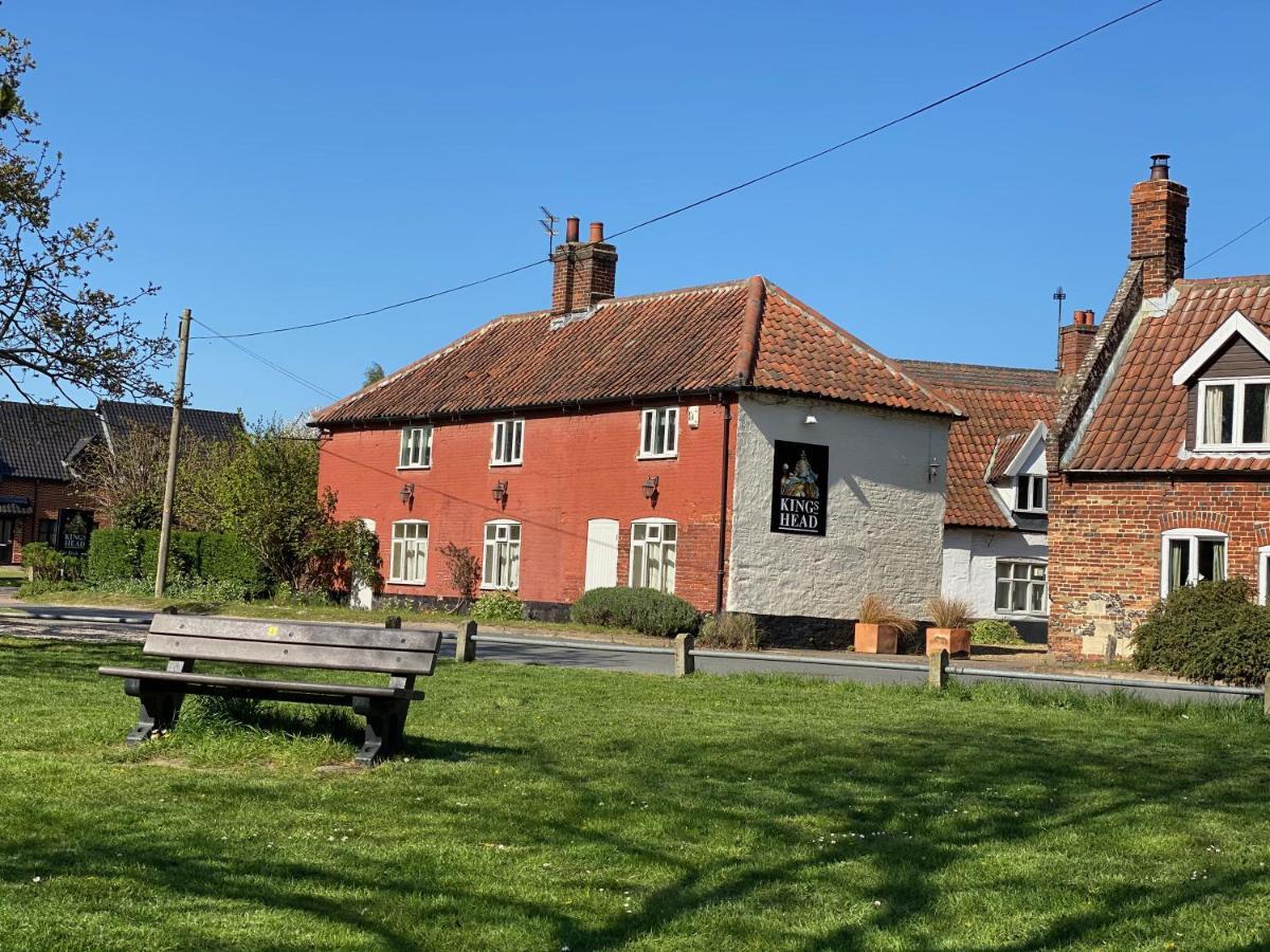 Hotel Kings Head Bawburgh Esterno foto